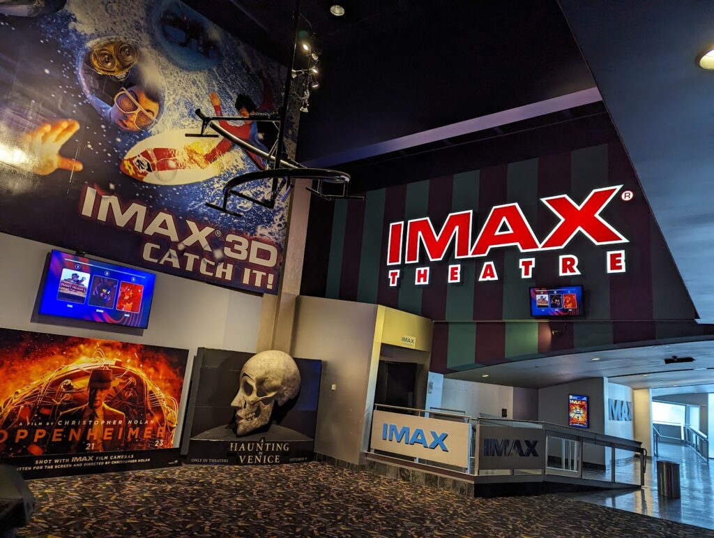 Cineplex Cinemas Mississauga Square One - photo by Brody “Liefx” Moore via Google