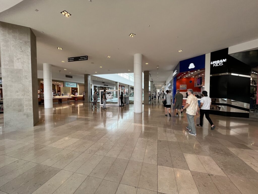 Erin Mills Town Centre - photo by Mushtaq Qureshi via Google