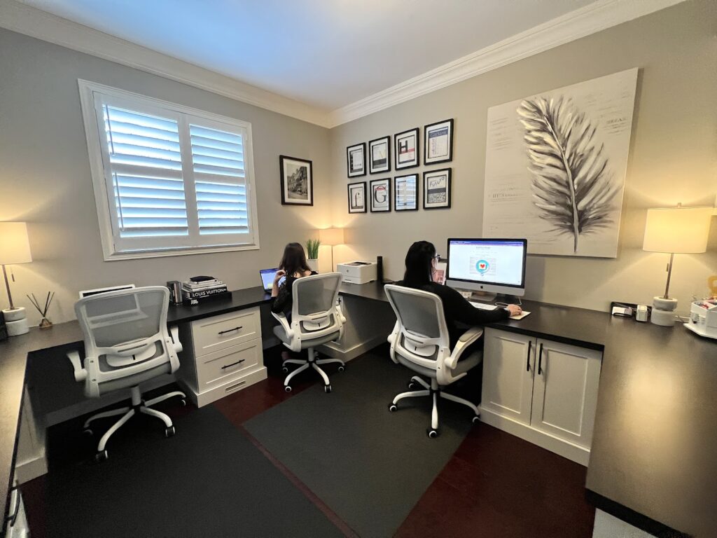 Graphic a la Design - photo by Graphic a la Design via Google