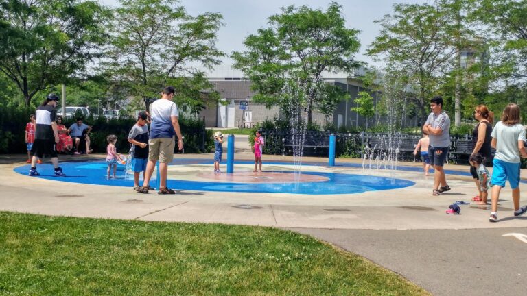 Huron Park Recreation Centre - photo by Faye via Google