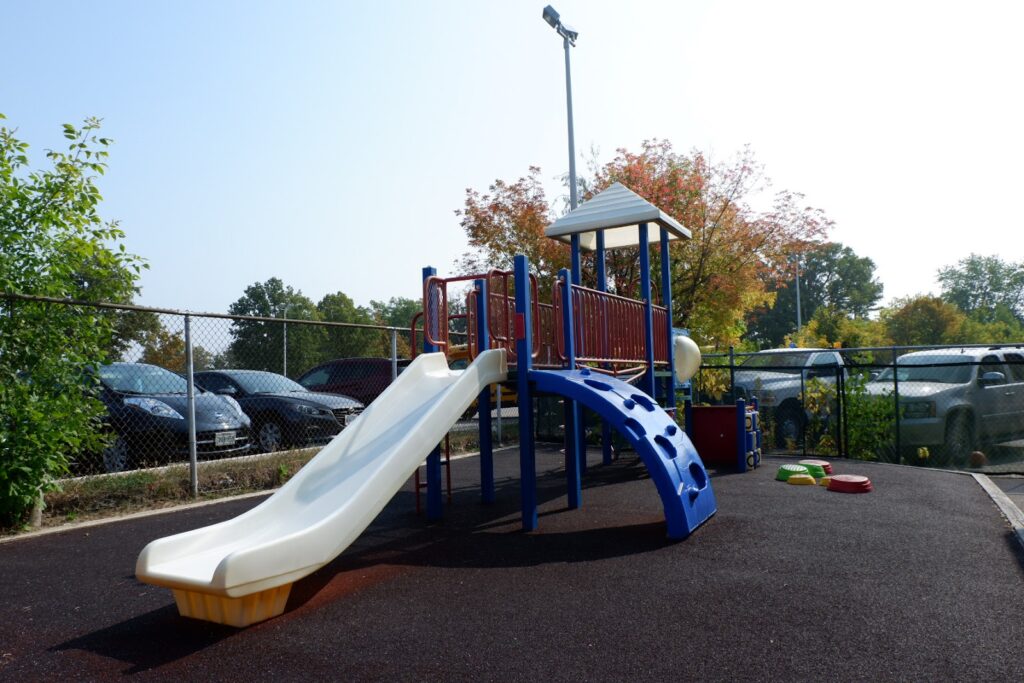 Jingbao Bilingual Children's Centre - photo by JINGBAO Mandarin Bilingual Children's Center - Mississauga via Google