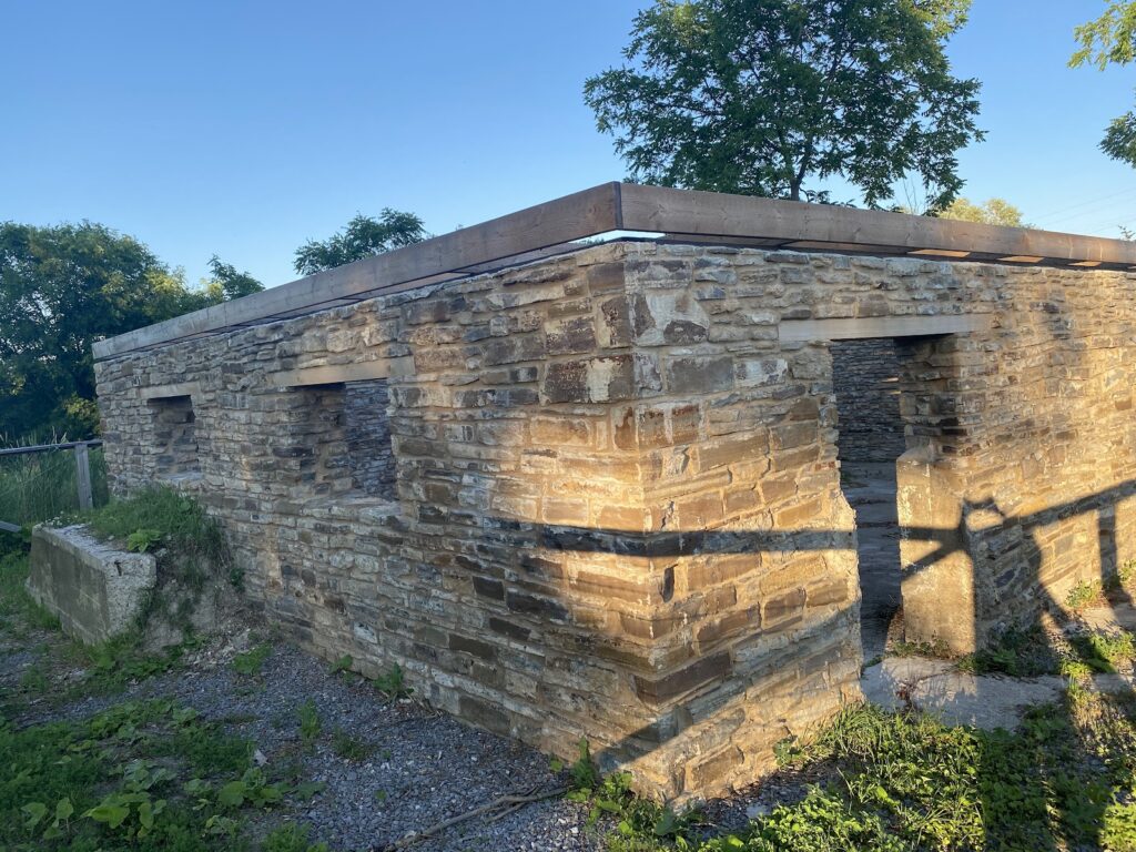 Leslie Log House - photo by travelhholic dr via Google