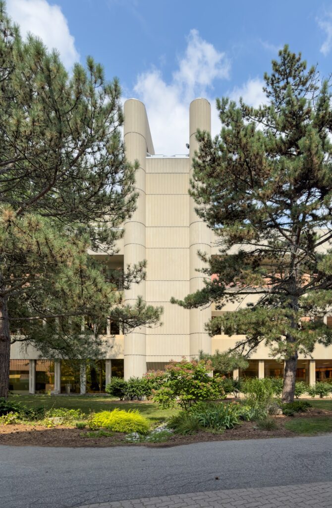 University of Toronto Mississauga ICUBE - photo by Yee WANG (Architecte) via Google